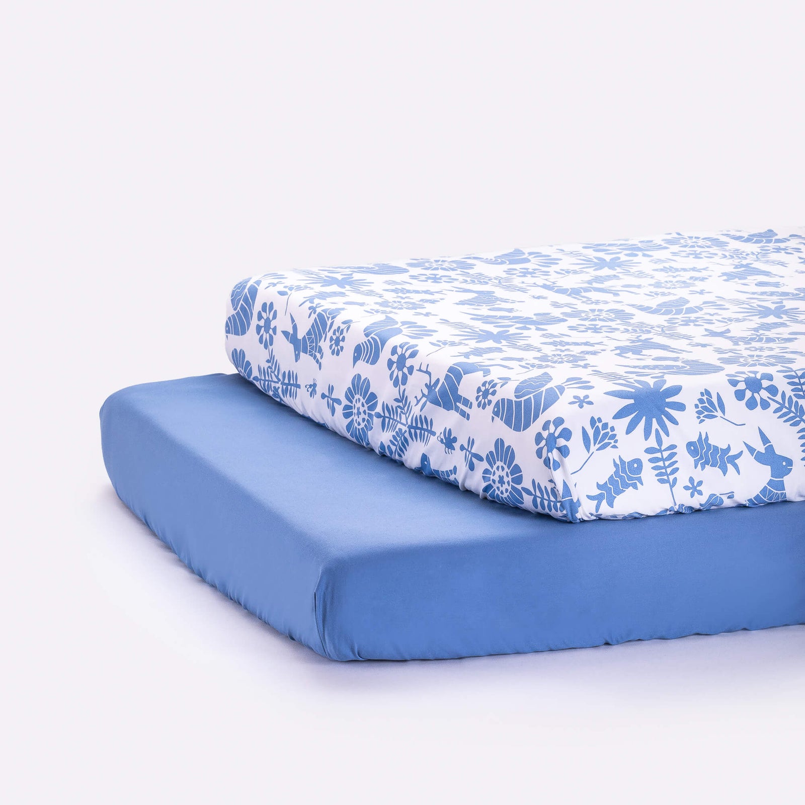 juego de sabanas de cuna de algodon en sisal ocre y gris sereno